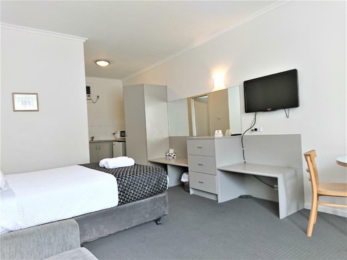 Glenelg Beach Gateway Studio Apartment Exterior photo